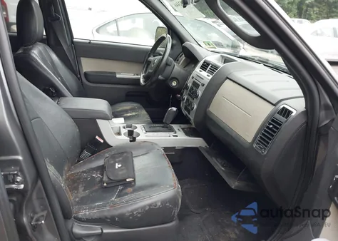 2010 Mercury Mariner z USA, uszkodzony, nr VIN 4M2CN9BG3AKJ08951